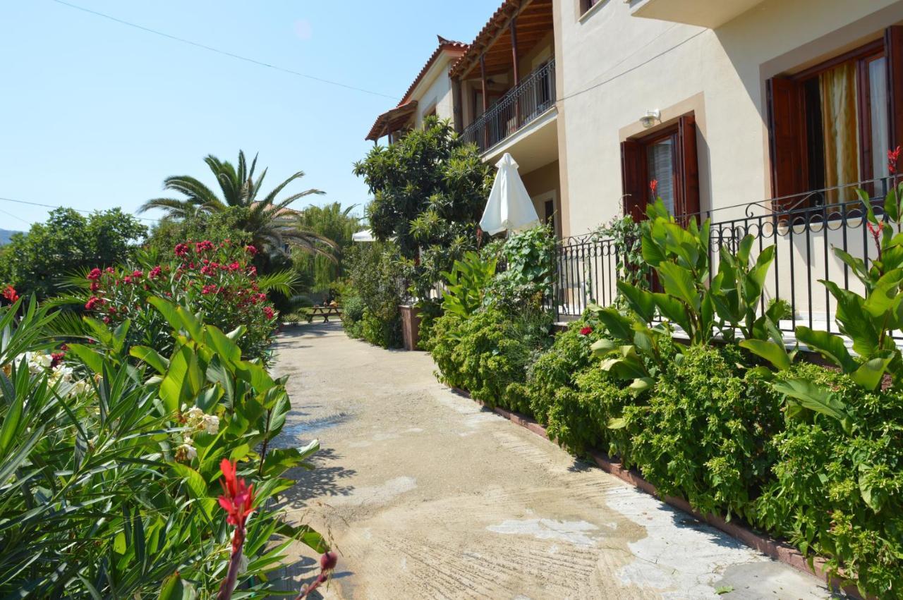 פטרה Mr. Greek Villa מראה חיצוני תמונה